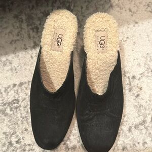 Ugg fleece lined black  clogs